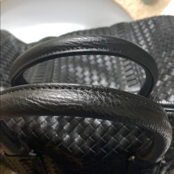 vegan black leather duffel bag - Picture 2 of 5